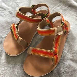 nwot teva adjustable sandals